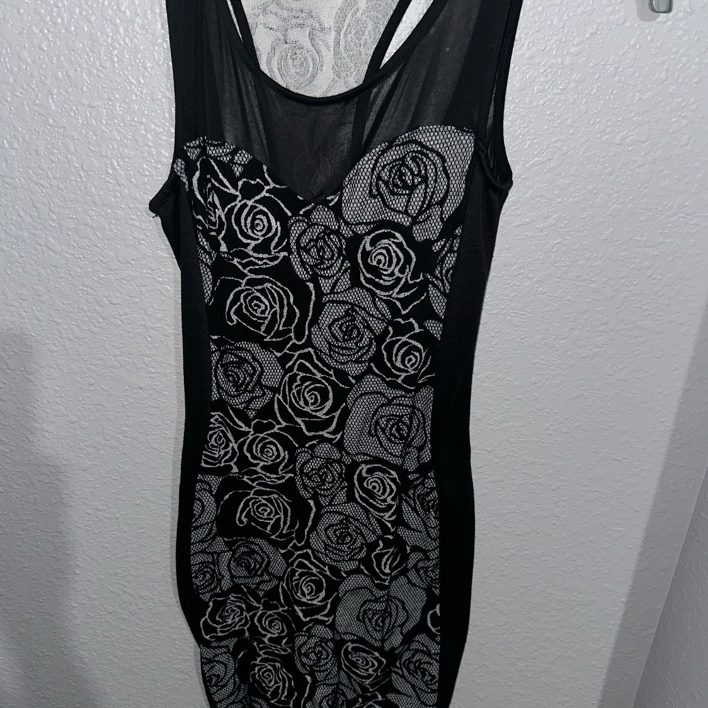 Black and White Rose Patterned Bodycon Dress
